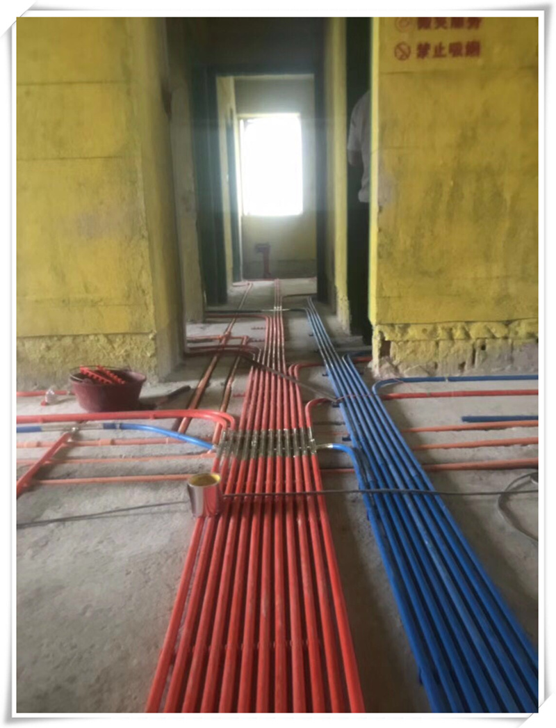 不凡工地巡檢倡導透明家裝，認真對待每一個環(huán)節(jié)
